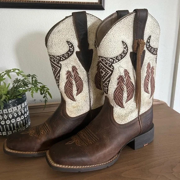 Ariat Leather Boots - Picture 8 of 12